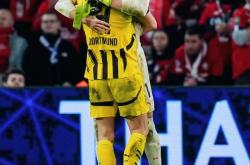 开云体育中国-关于多特蒙德客场逆转获胜，球队士气大振的信息