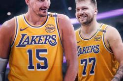 开云体育平台APP-独行侠力克黄蜂，约基奇制霸全场的简单介绍