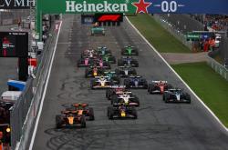 开云在线直播-迈凯伦鏖战红牛二队，皮亚斯特里统治全场的简单介绍