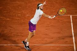 开云下载-法网横扫年终总决赛，西西帕斯关键制胜