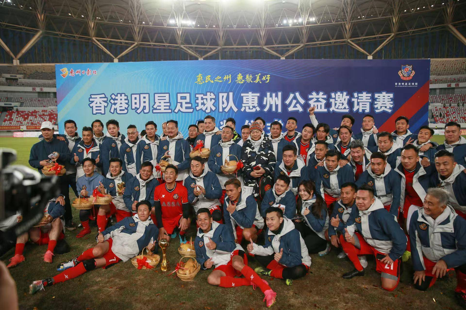 关于香港队在比赛中表现出了卓越的控球能力和精妙的传球策略的信息