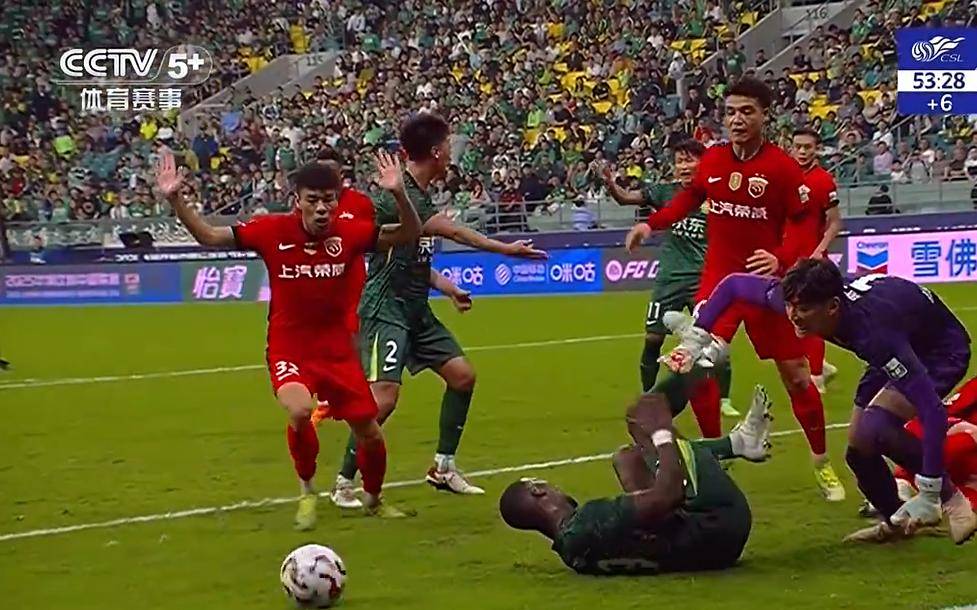 比赛中出现失误导致落后,形势严峻 比赛中出现失误导致落后,形势严峻