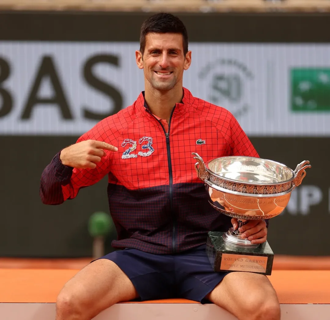 日本网球队险胜世界网球队，德约科维奇打破历史纪录的简单介绍