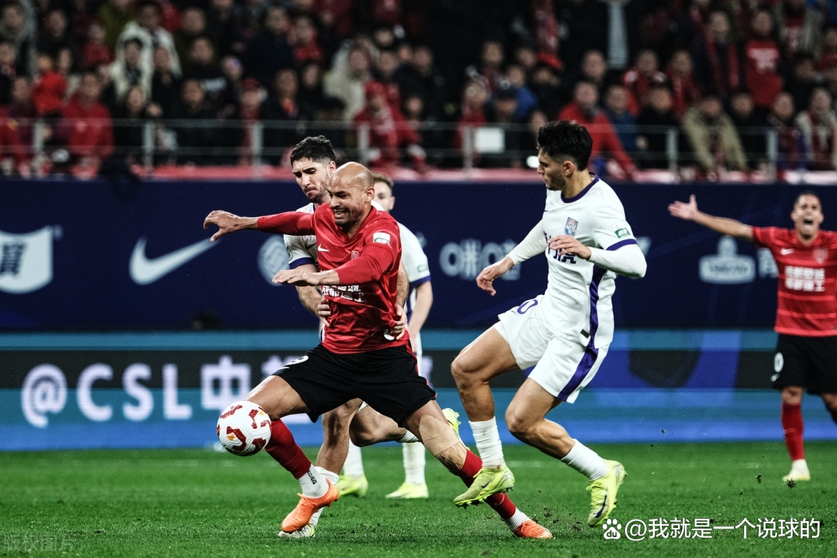 关于主帅在国家队踢球的孩子重复同一城市的校足比赛的信息