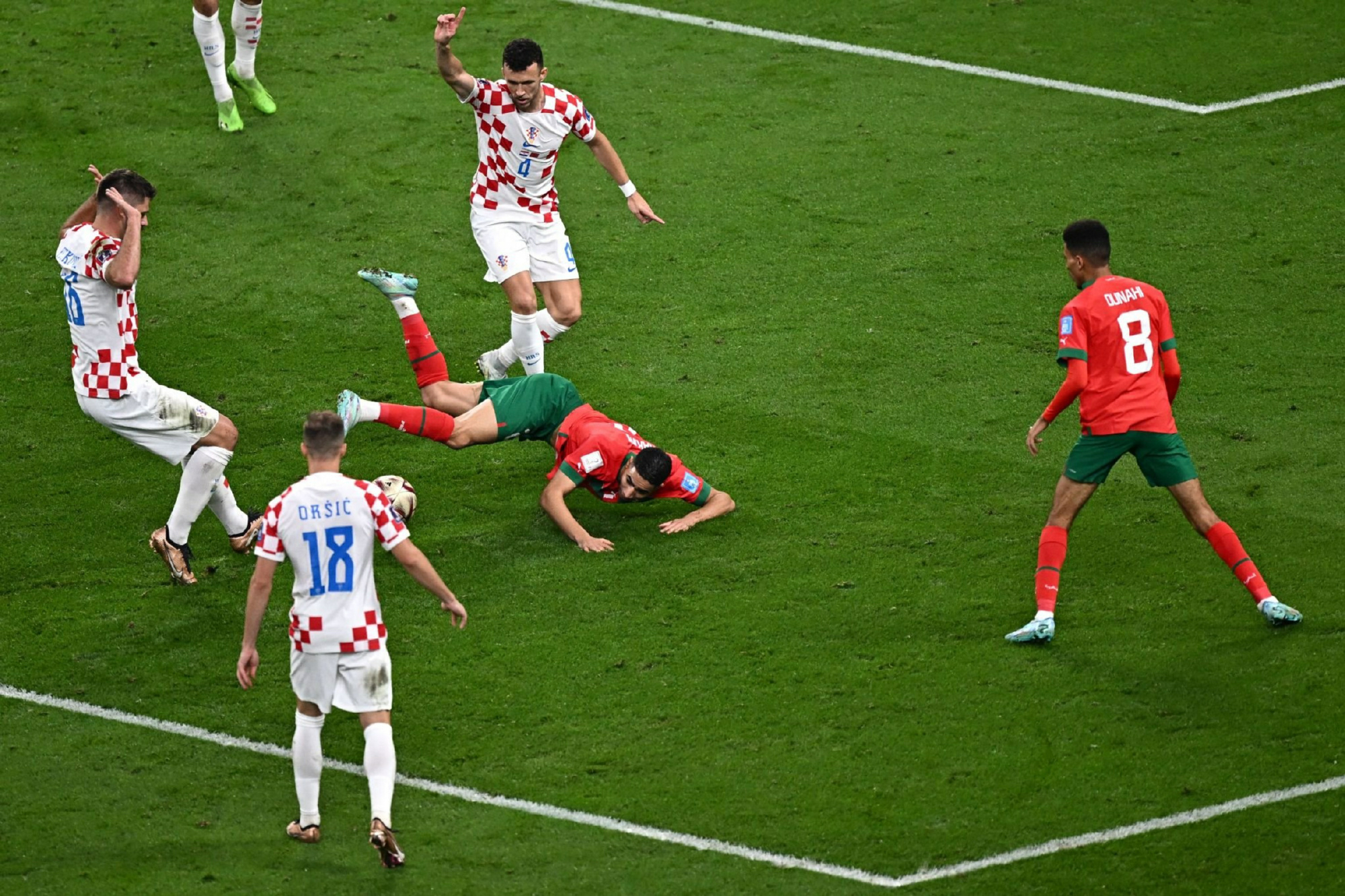 摩纳哥主场突围成功，战平对手