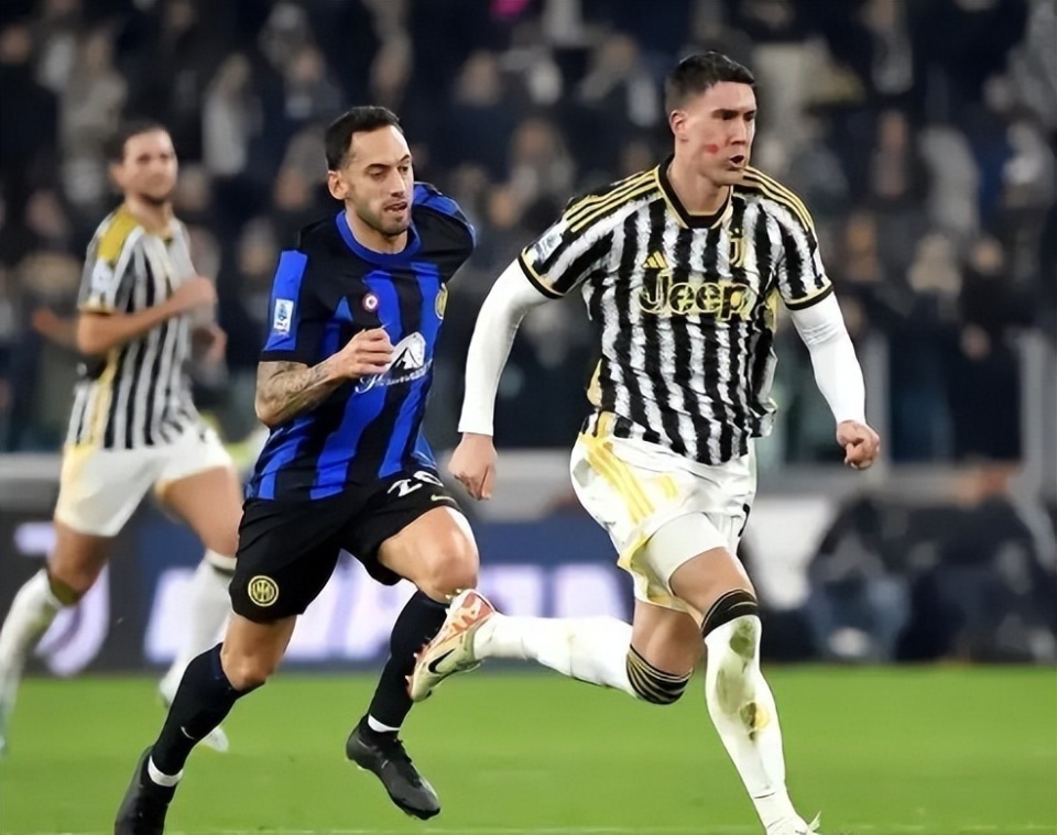 关于尤文图斯客场胜利，领跑积分榜依旧稳固的信息