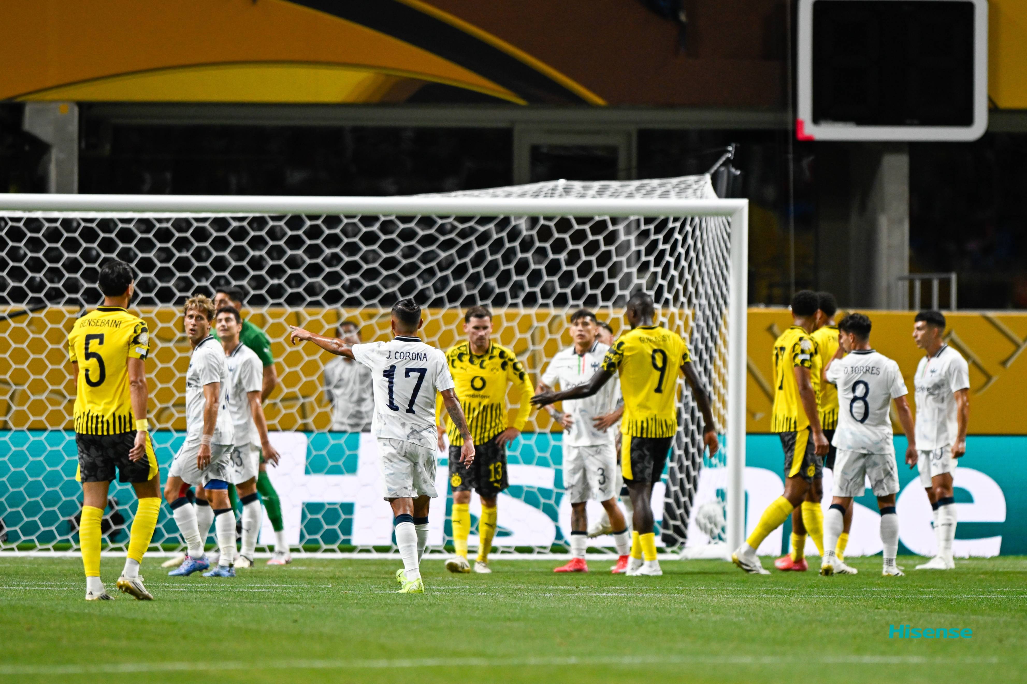 关于多特蒙德客场逆转获胜,球队士气大振的信息 关于多特蒙德客场逆转获胜,球队士气大振的信息