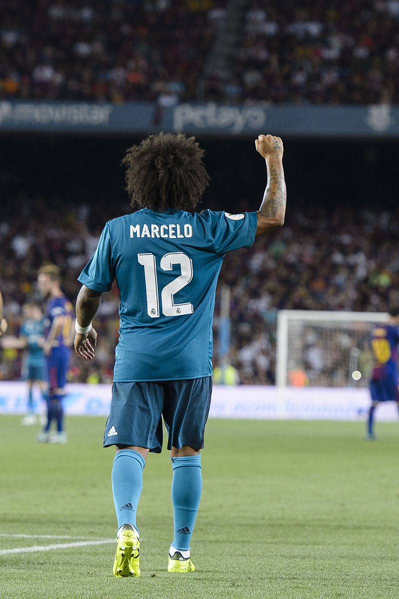 那不勒斯绝杀马德里竞技，苏亚雷斯惊艳四座的简单介绍