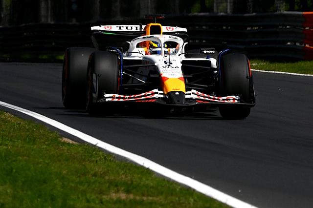 关于红牛二队翻盘阿斯顿马丁，皮亚斯特里点燃赛场的信息