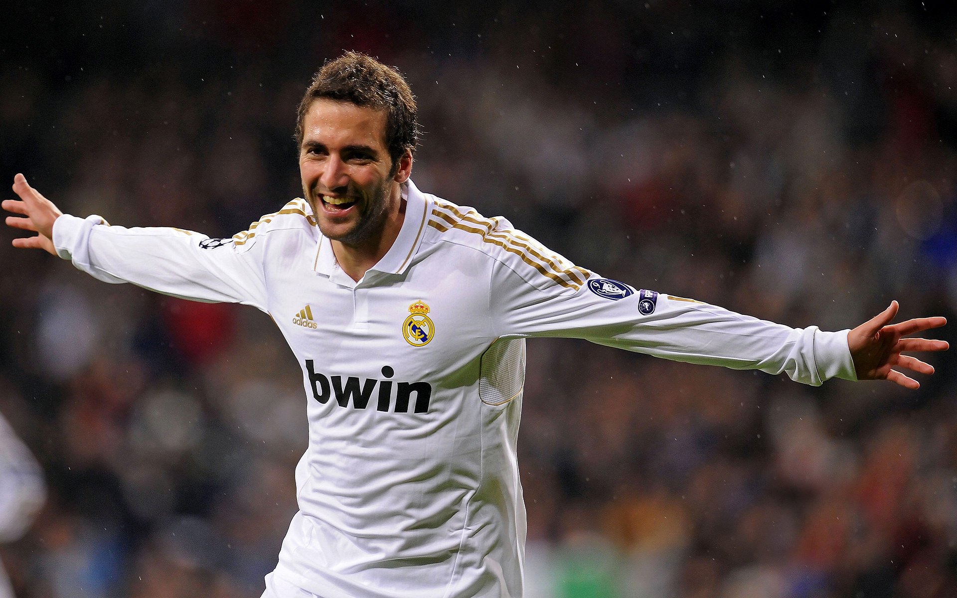 奇迹之夜，那不勒斯翻盘土耳其，萨拉赫一肩扛起全队的荣光